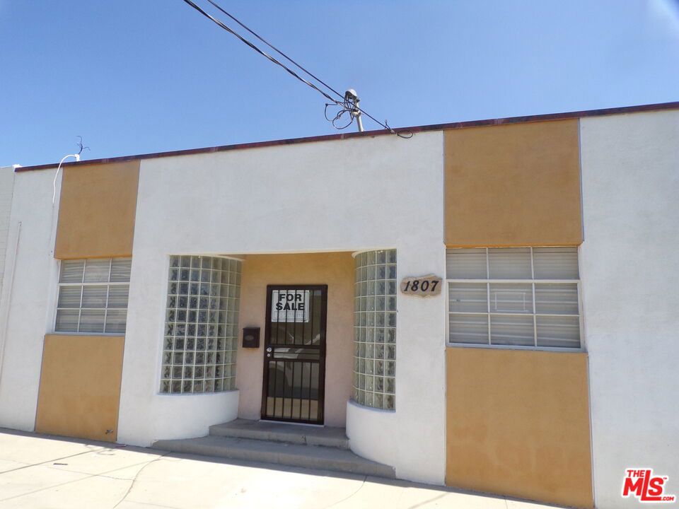  Property Photo 1