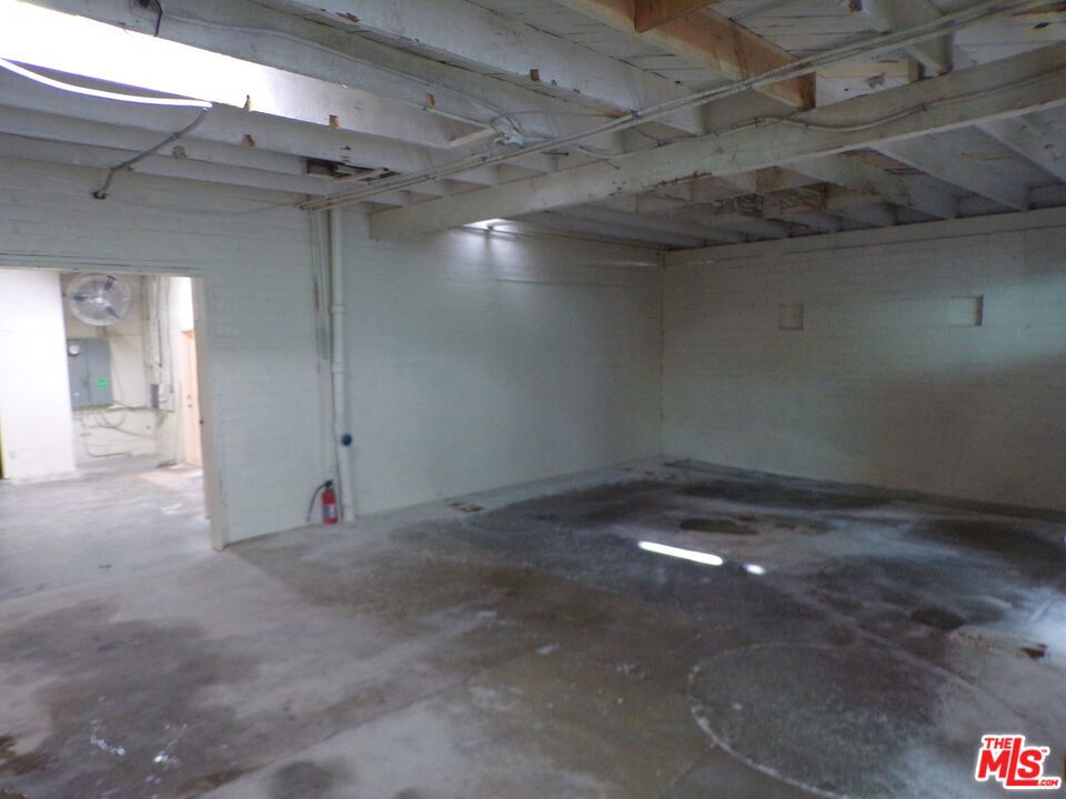 26987239 Property Photo 10
