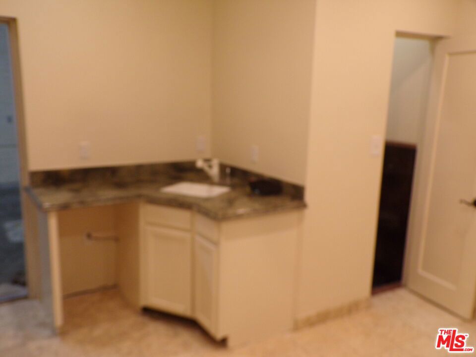 26987239 Property Photo 17