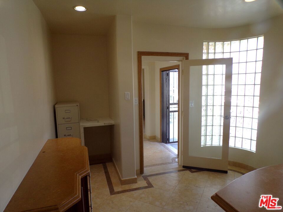 26987239 Property Photo 21