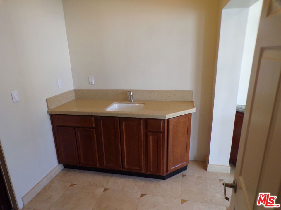 26987239 Property Photo 24