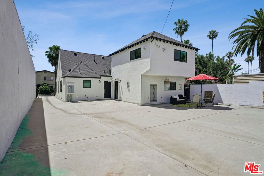 6521 Homewood Avenue Property Photo 16