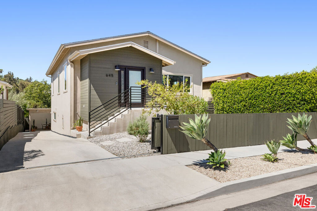 645 Milo Terrace Property Photo