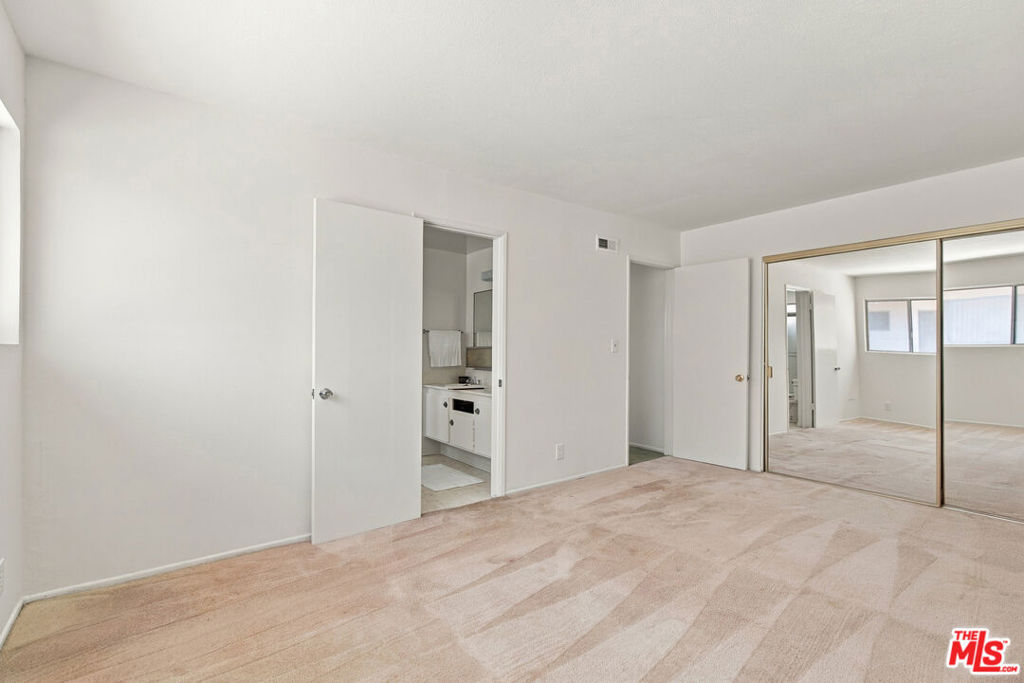 19431 Scobey Avenue Property Photo 13