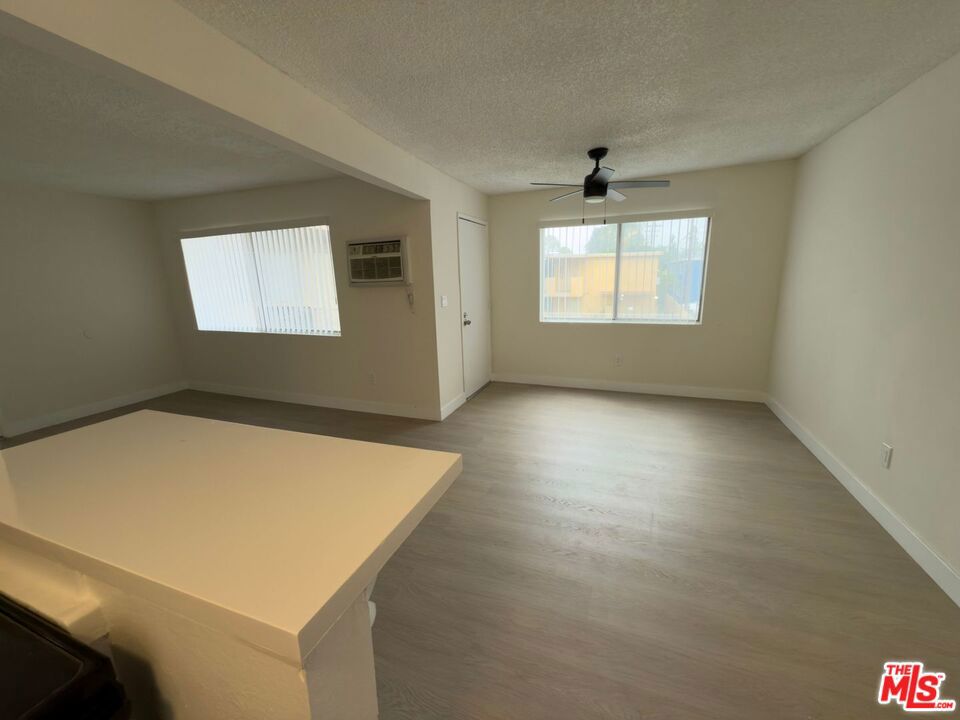 12634 Kalnor Avenue 14 Property Photo 5