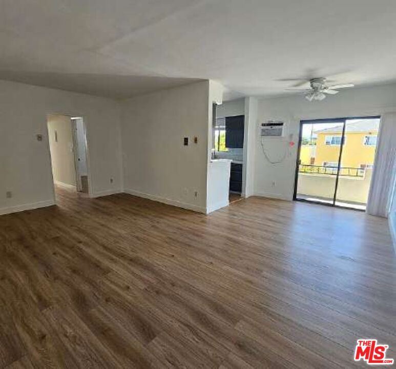 7061 Whitsett Avenue Property Photo 10