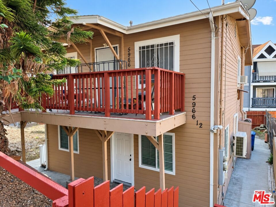 5966 1/2 Benner St Property Photo 1
