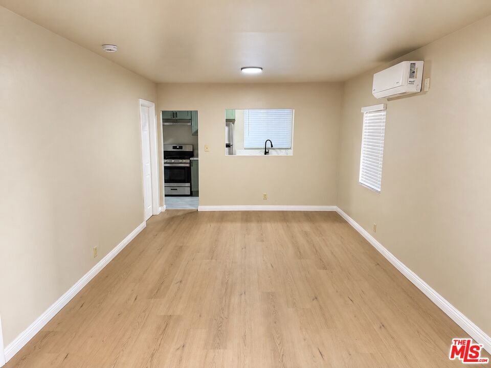 5966 1/2 Benner St Property Photo 5