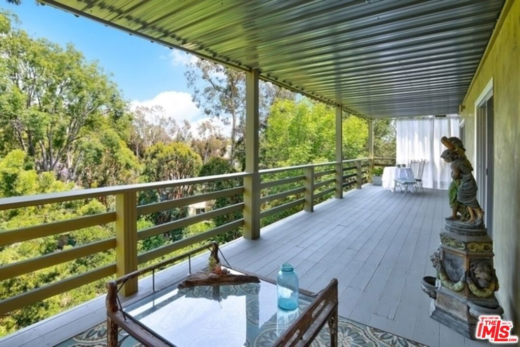 838 N Las Casas Avenue Property Photo 35