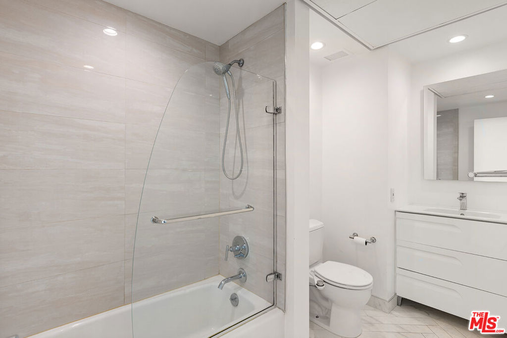 2170 Century Parkway 1109 Property Photo 10