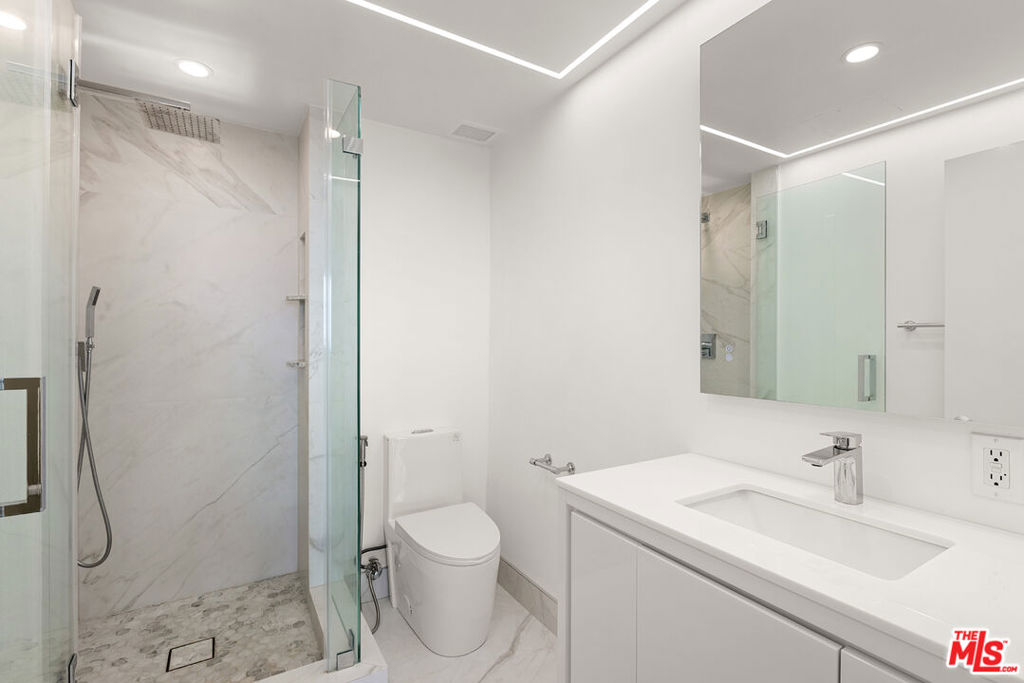 2170 Century Parkway 1109 Property Photo 13