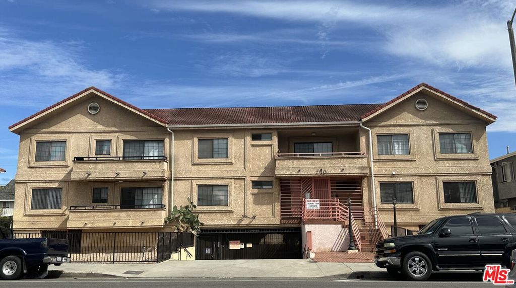 710 Crenshaw Boulevard 106 Property Photo 1