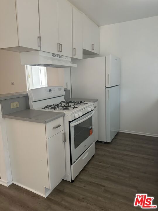 710 Crenshaw Boulevard 106 Property Photo 3