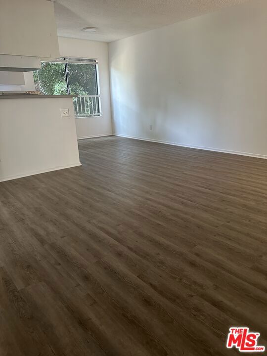 710 Crenshaw Boulevard 106 Property Photo 5