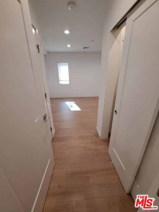5631 Whitnall Highway Property Photo 23