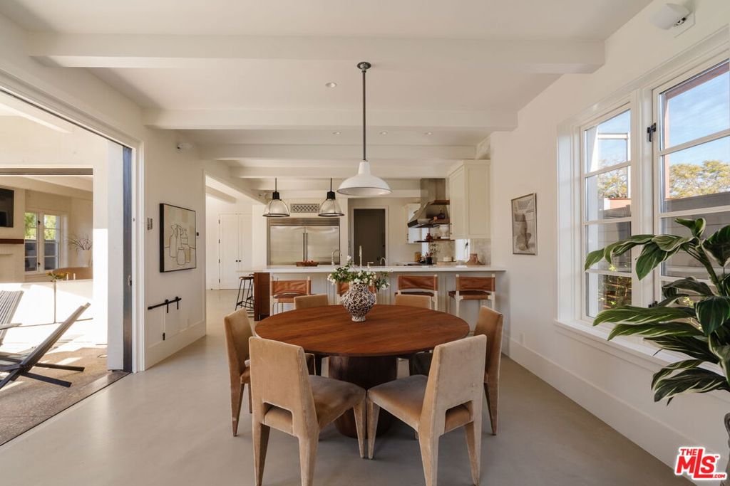 931 Chautauqua Boulevard Property Photo 8