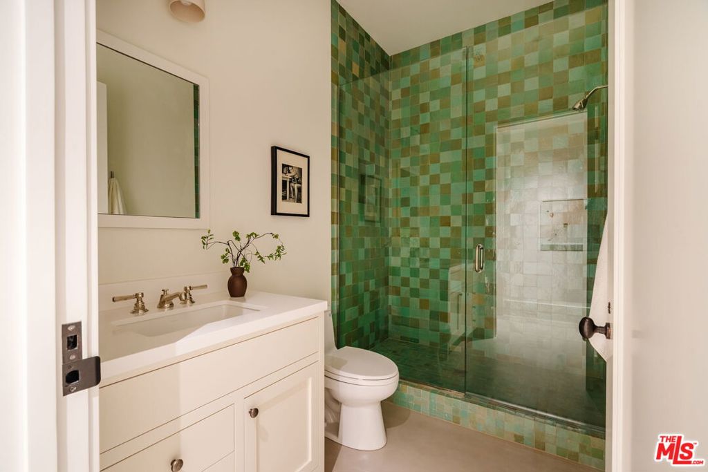 931 Chautauqua Boulevard Property Photo 36