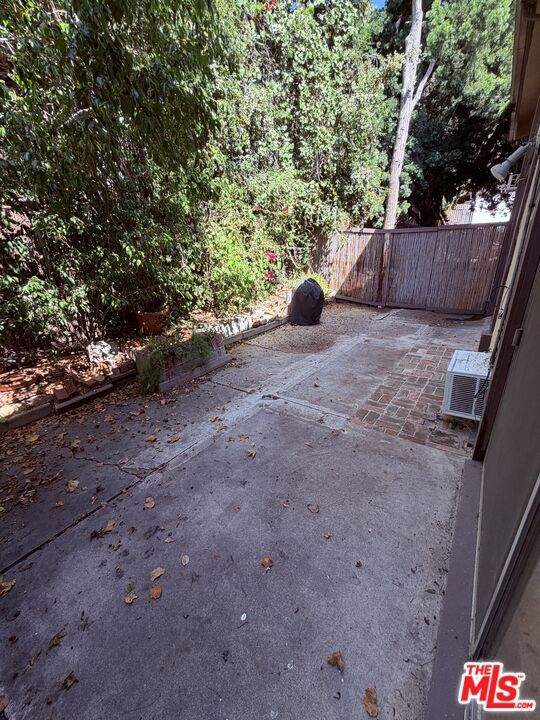 2000 Ivar Avenue #2 Property Photo 10
