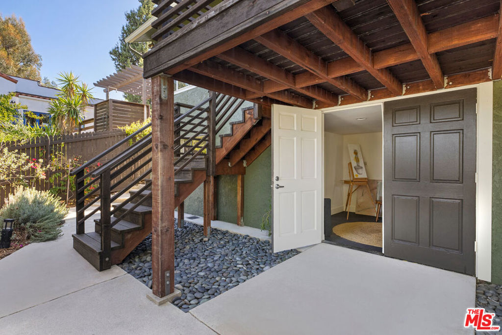 853 Tipton Terrace Property Photo 23
