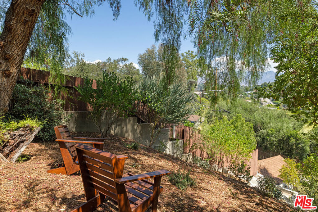 853 Tipton Terrace Property Photo 33