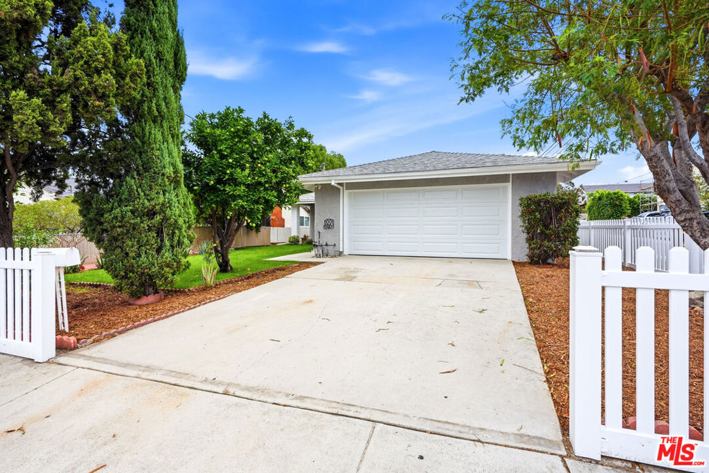 10818 Eldora Avenue Property Photo 1