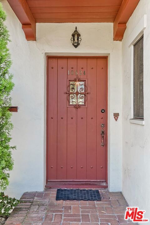 10524 Wilkins Avenue Property Photo 3