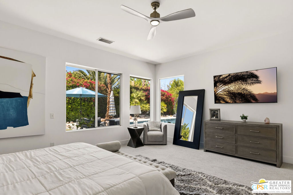3 King Edward Court Property Photo 28