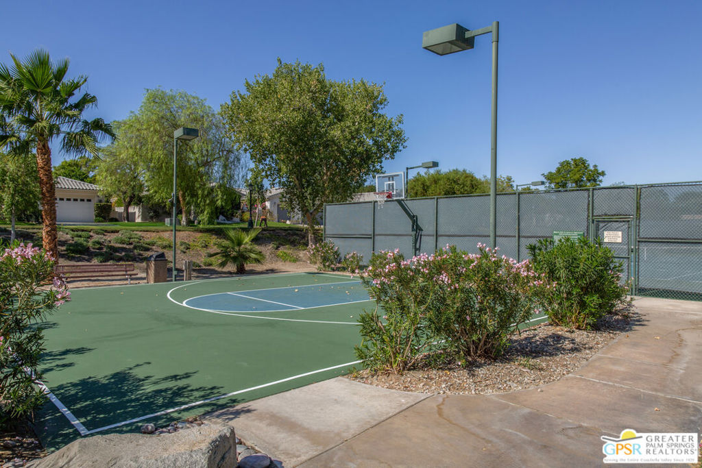 3 King Edward Court Property Photo 56