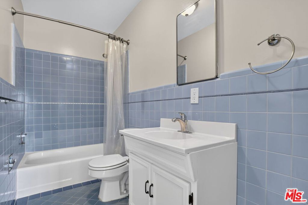 5551 Arch Crest Drive Property Photo 17