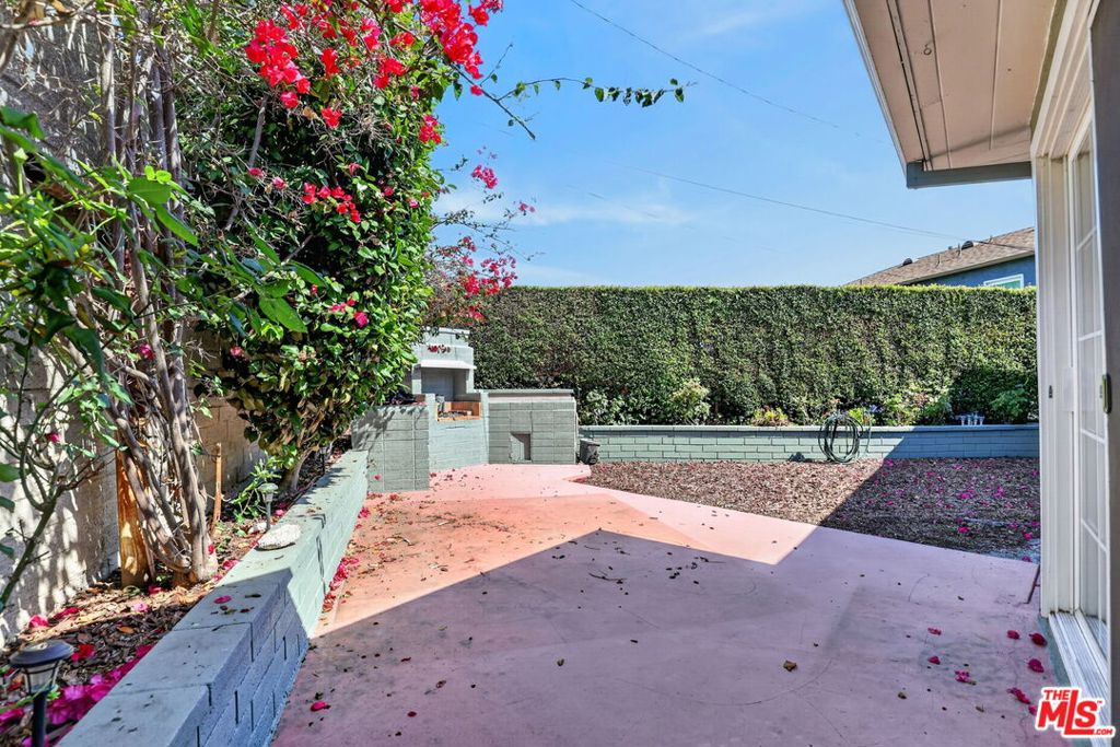 5551 Arch Crest Drive Property Photo 28