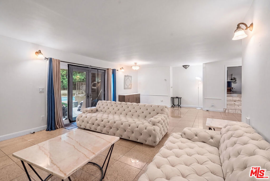 19377 Germain Street Property Photo 17