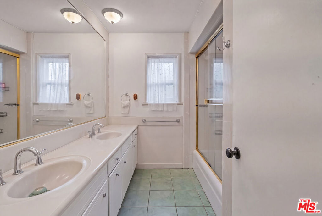 19377 Germain Street Property Photo 27