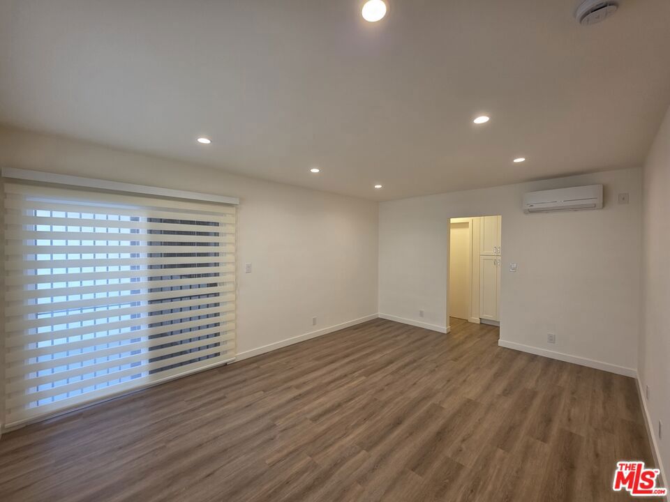 2908 W 141st Place 2 Property Photo 27