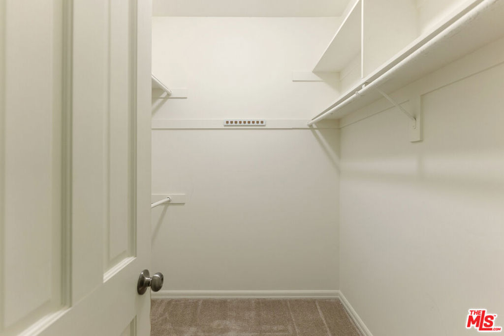 11755 Montana Avenue 208 Property Photo 8