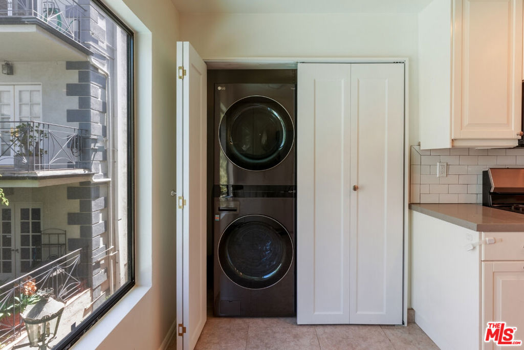 11755 Montana Avenue 208 Property Photo 20