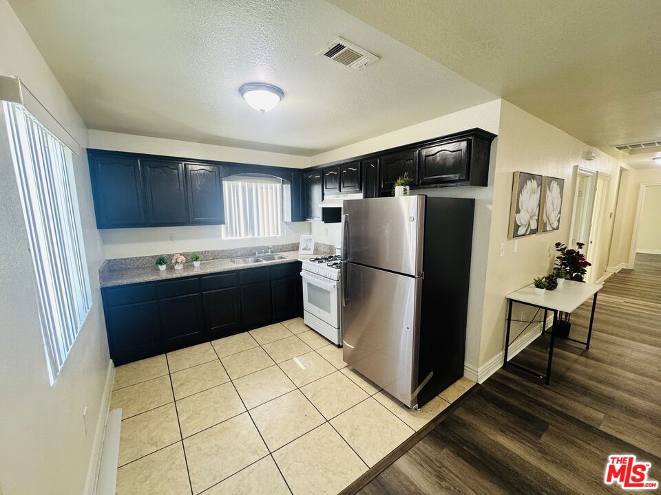 136 W 97th Street Property Photo 3