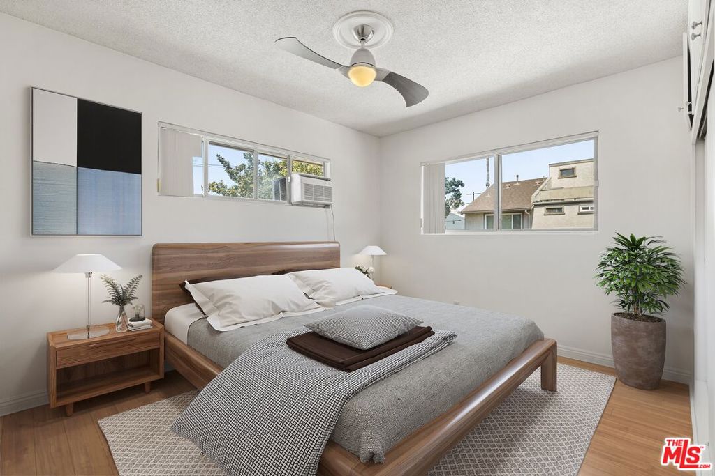 50 S Meridith Ave 4 Property Photo 14