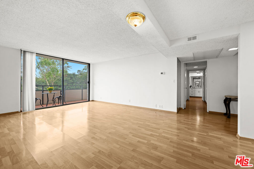 10535 Wilshire Boulevard 810 Property Photo 14