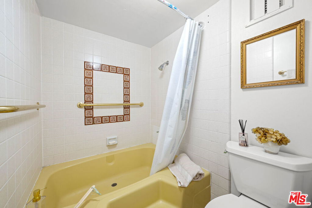10535 Wilshire Boulevard 810 Property Photo 25