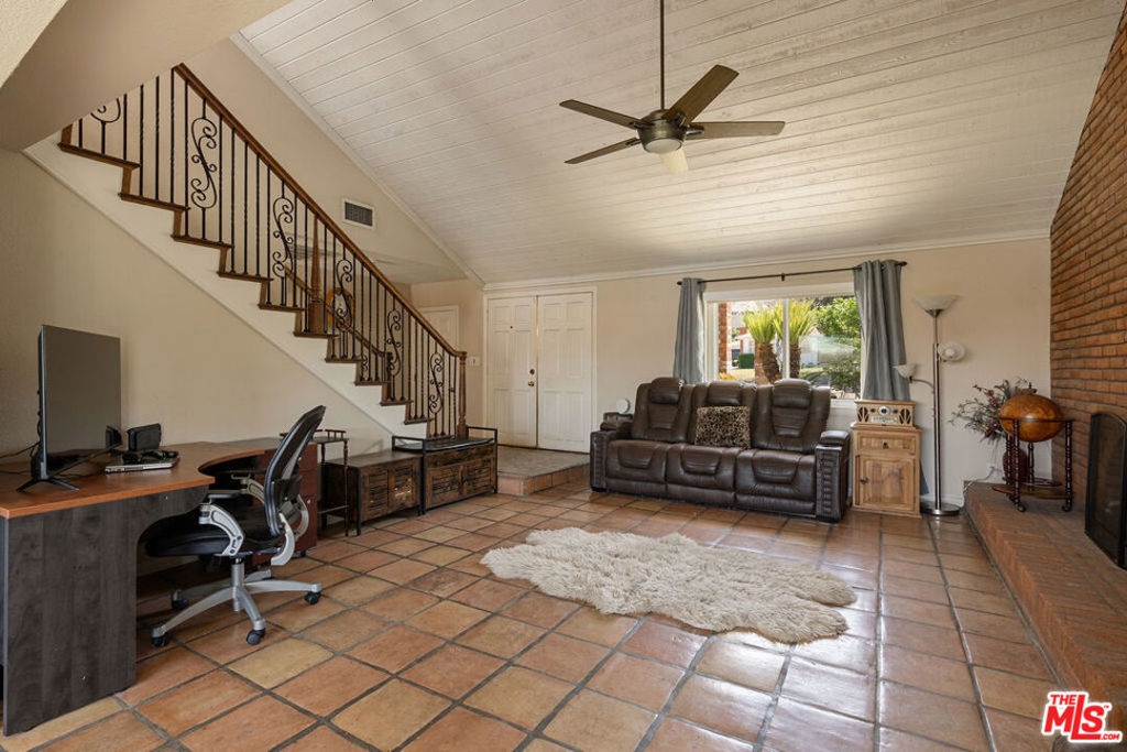 12750 Wilmac Avenue Property Photo 8