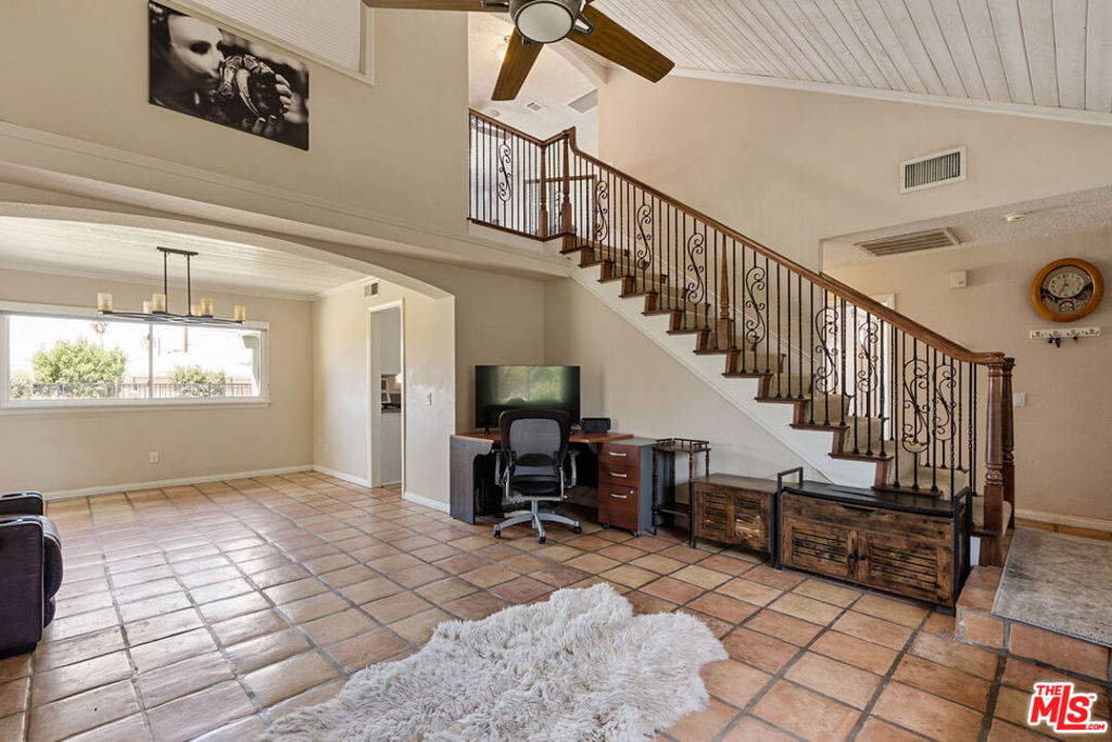 12750 Wilmac Avenue Property Photo 9