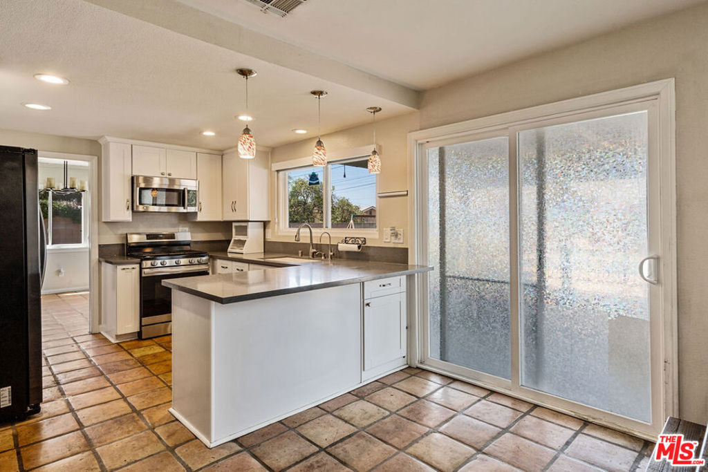 12750 Wilmac Avenue Property Photo 15
