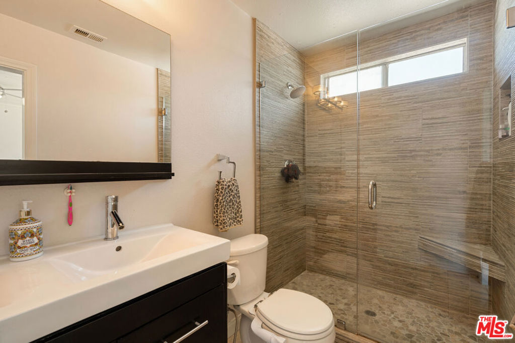 12750 Wilmac Avenue Property Photo 23