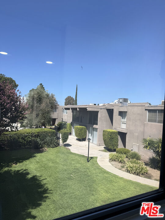 18110 Killion Street 10 Property Photo 1