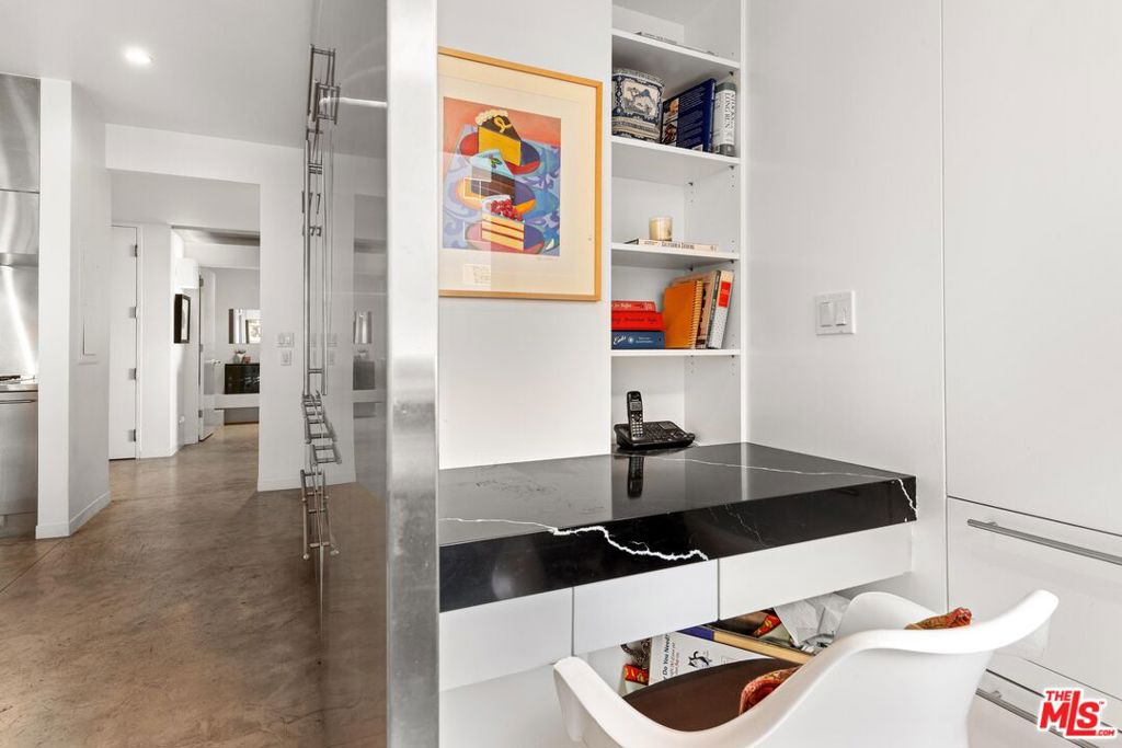 10430 Wilshire Boulevard 505 Property Photo 9