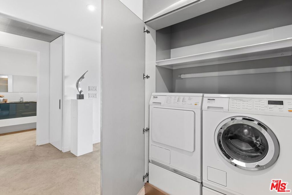 10430 Wilshire Boulevard 505 Property Photo 10