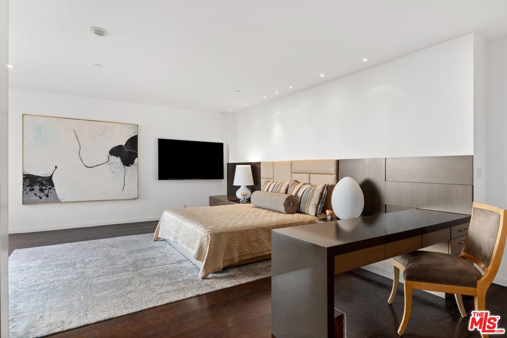 10430 Wilshire Boulevard 505 Property Photo 11