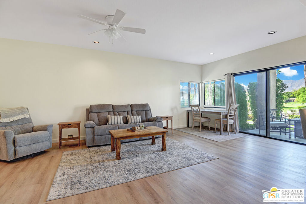 28795 Isleta Court Property Photo 3