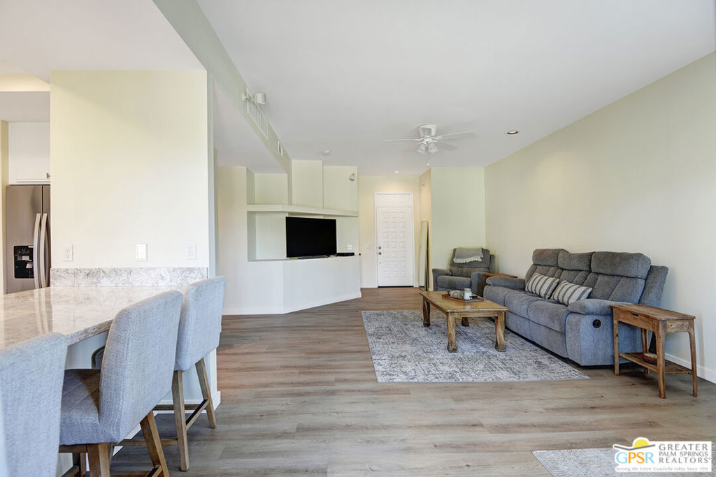 28795 Isleta Court Property Photo 4