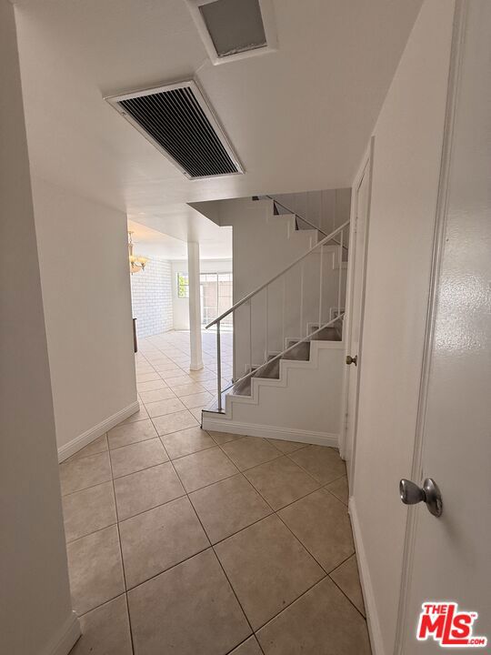 18110 Killllion Street 10 Property Photo 11